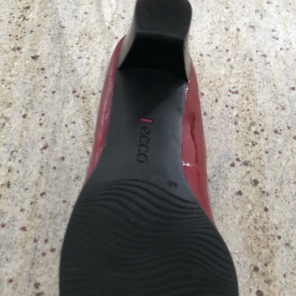 Ecco Red Patent Leather Heels! European Size 40. - Picture 3 of 6